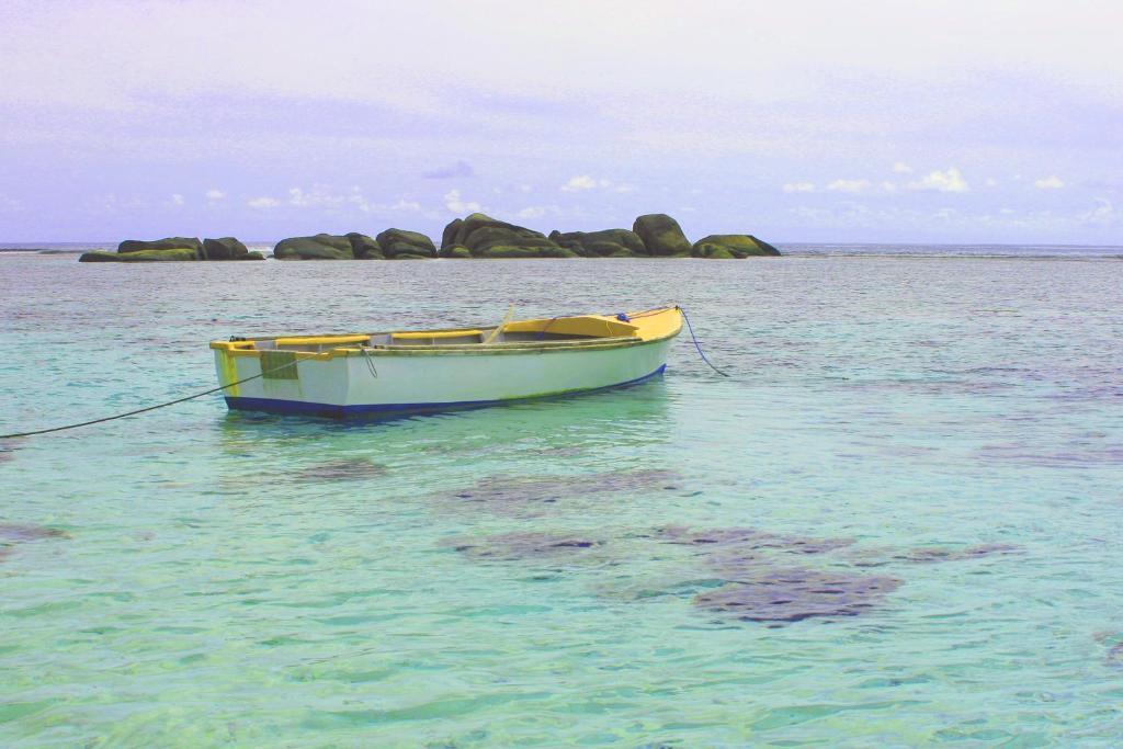 Demeure De Cap Macon Hotel Takamaka Bagian luar foto